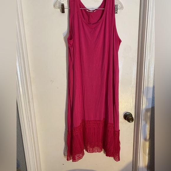 New brim QVC
LOGO by Lori Goldstein Regular Rayon 230
Dress with Broomstick Lace - Picture 3 of 13